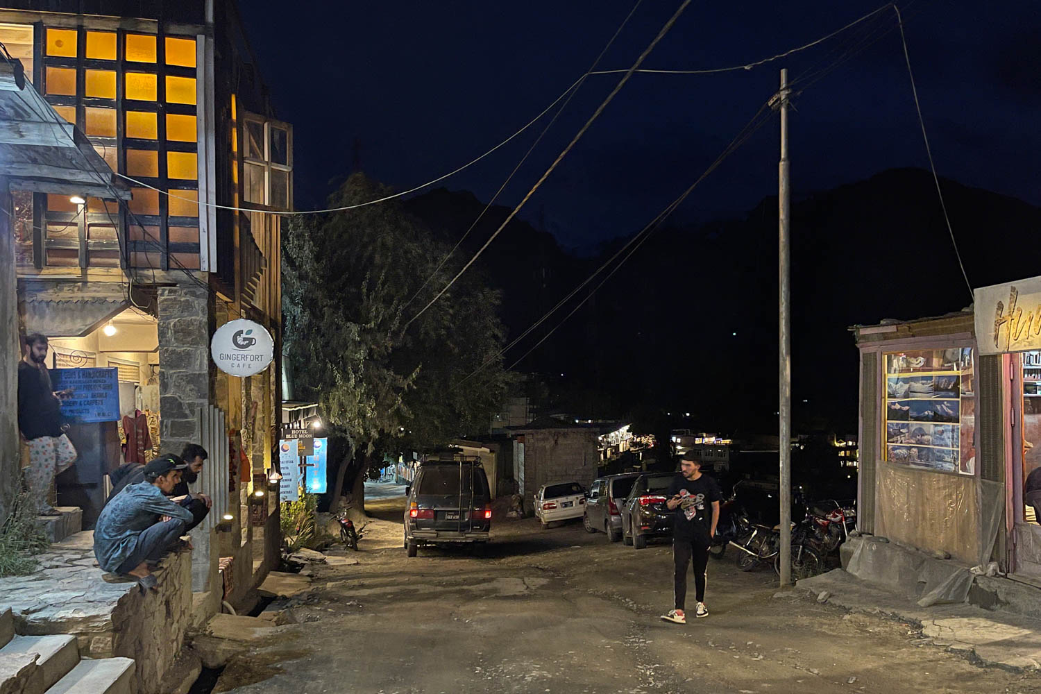 coffee shop ginger cafe hunza