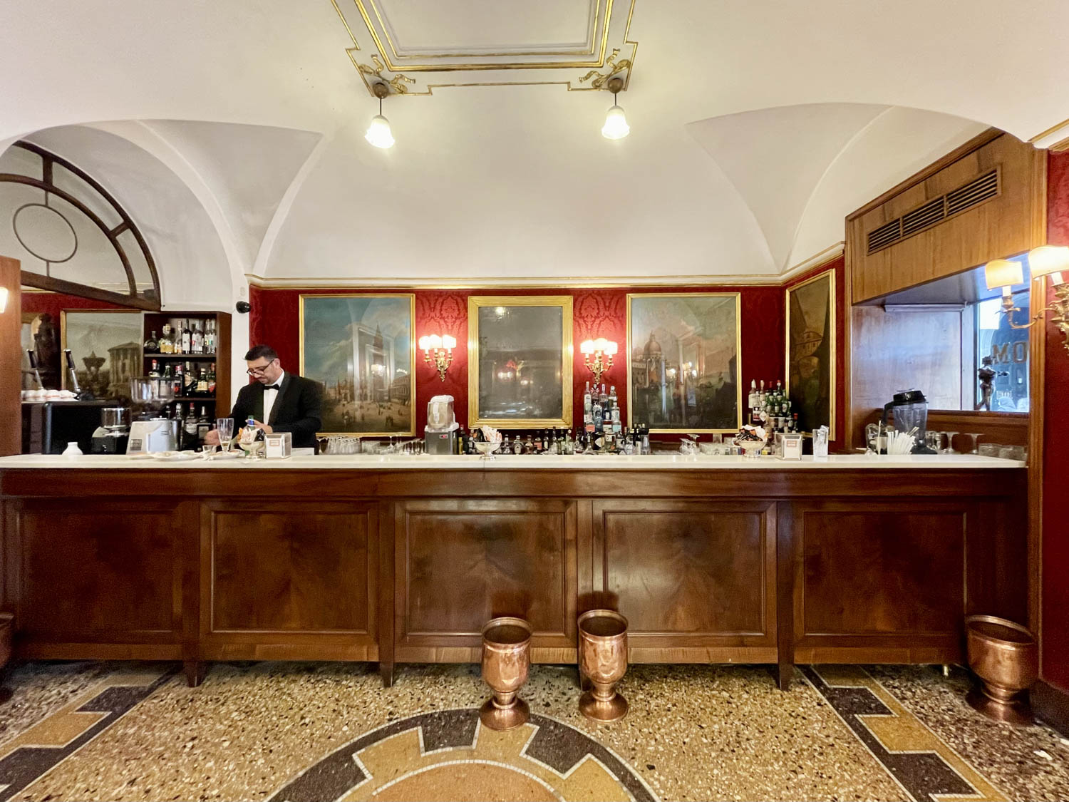 Rome Cafe / Antico Caffè Greco