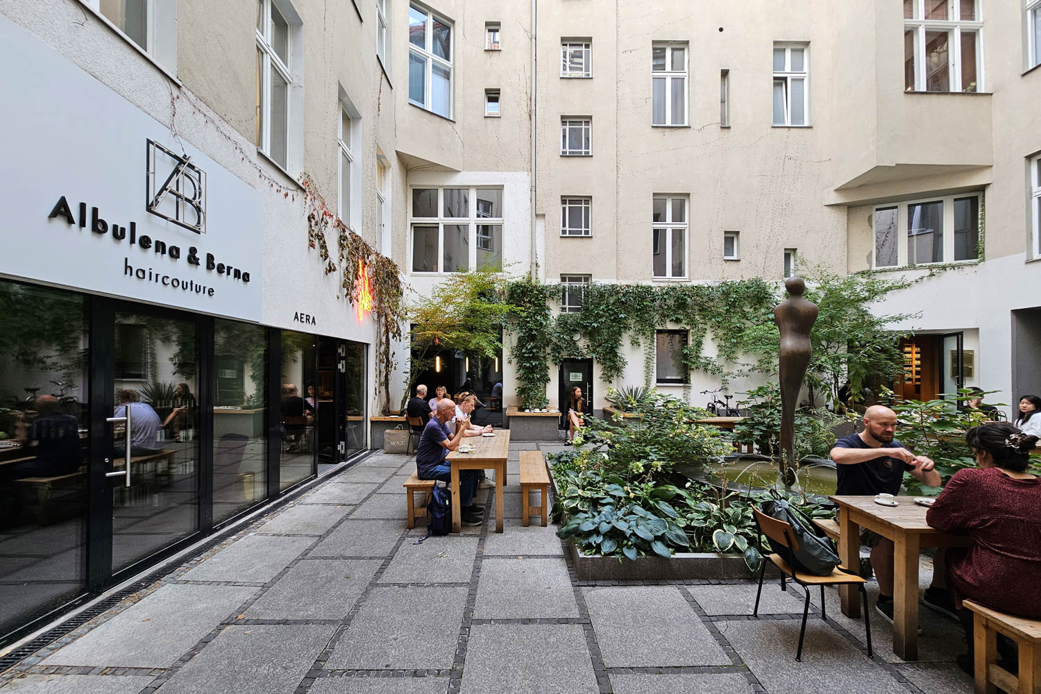 entrance seating Best Cafes in Berlin / Aera