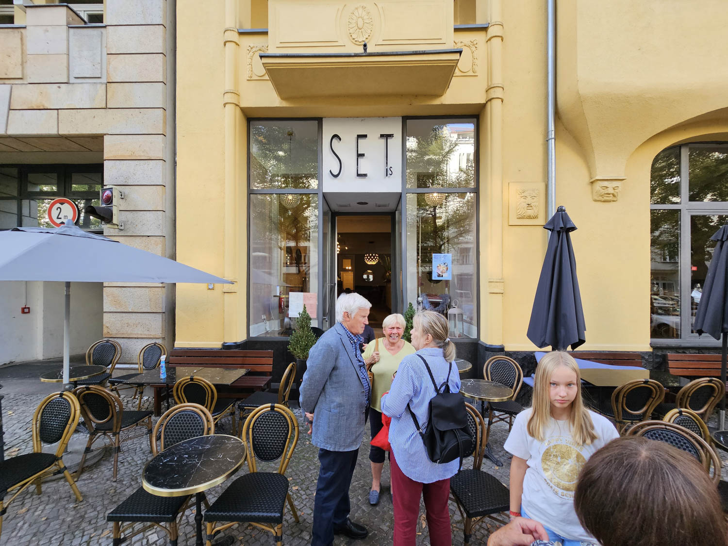 outdoor entrance Sets Cafe Berlin