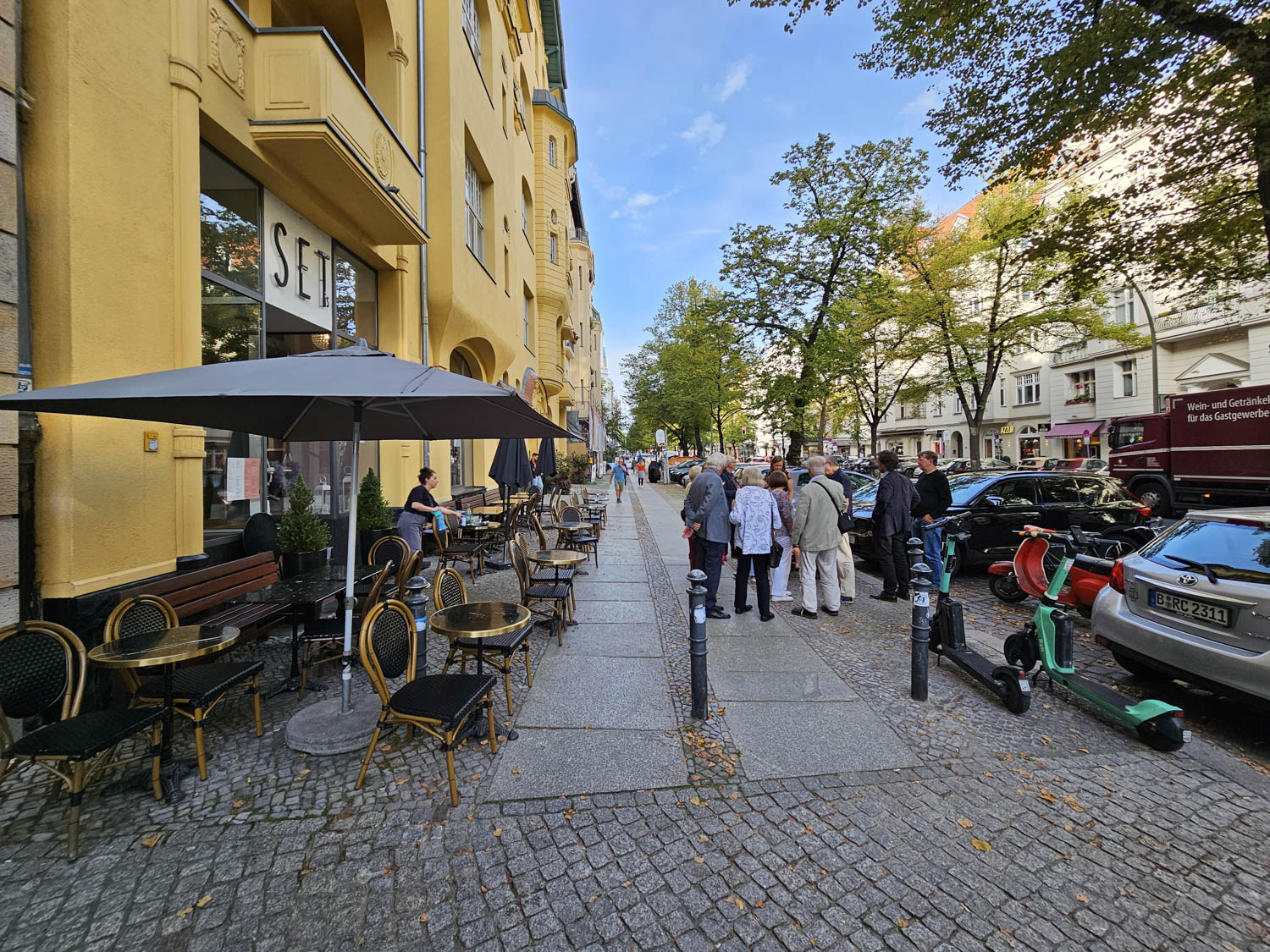 streetscape Sets Cafe Berlin