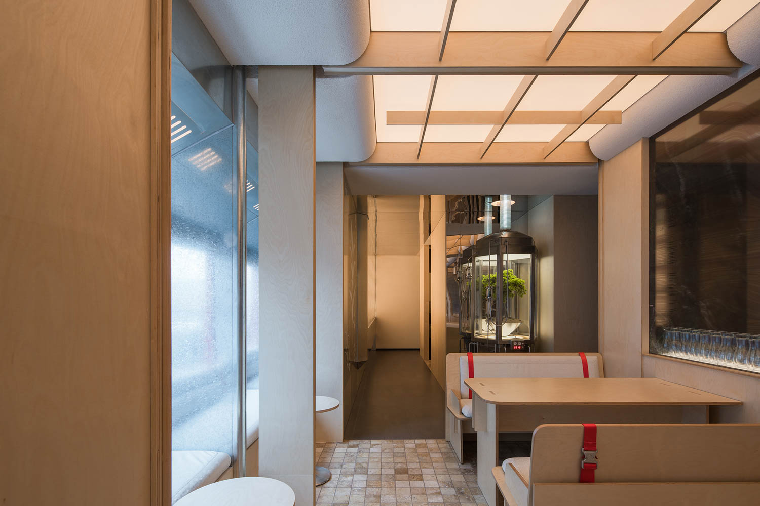 corridor Alpine Cafe / Cang 41 / Sanctuary in the Snow / JUMGO Creative