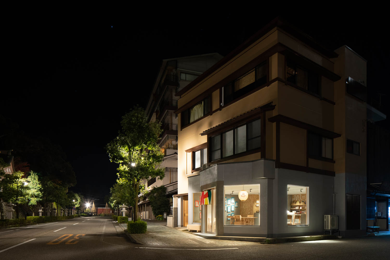 street AIUEO Yamashiro Onsen / Gallery Cafe / Koyori