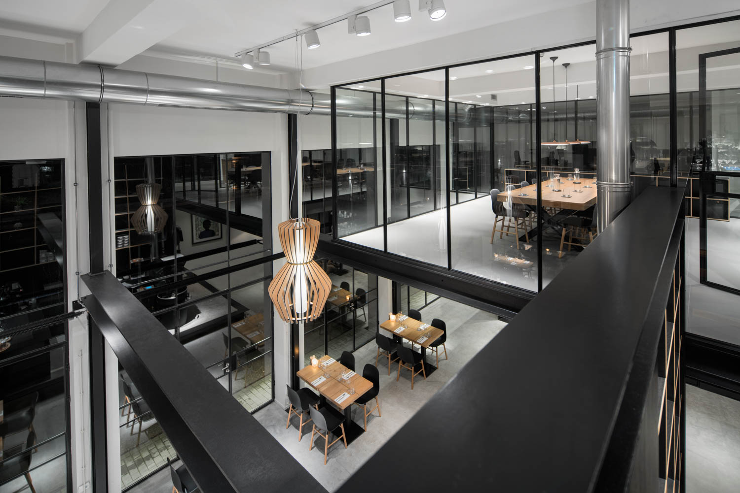 void Capriole Cafe / Den Haag Netherlands / Bureau Fraai 