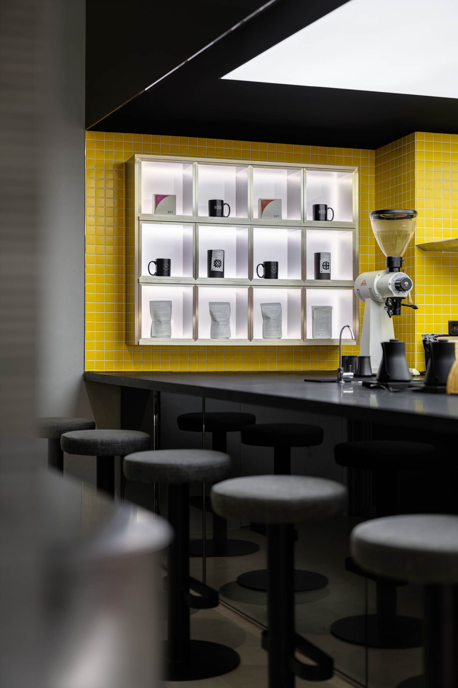 display Nodi Coffee Plus / Hong Kong / Unite Unit