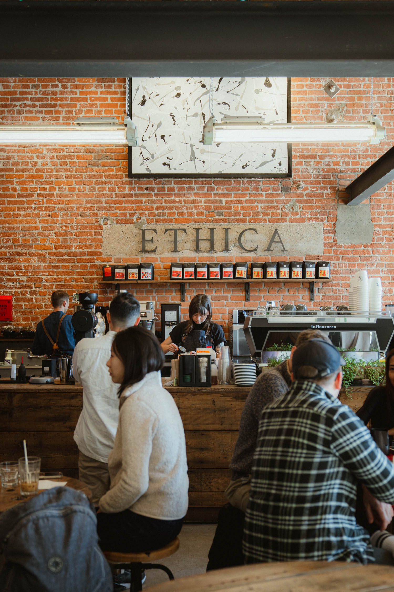 counter Ethica Coffee Roasters / Toronto