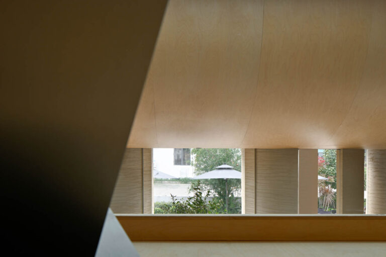 02 Suzhou China Cafe Wonderland Cafe Xiaodesign 03 768x511