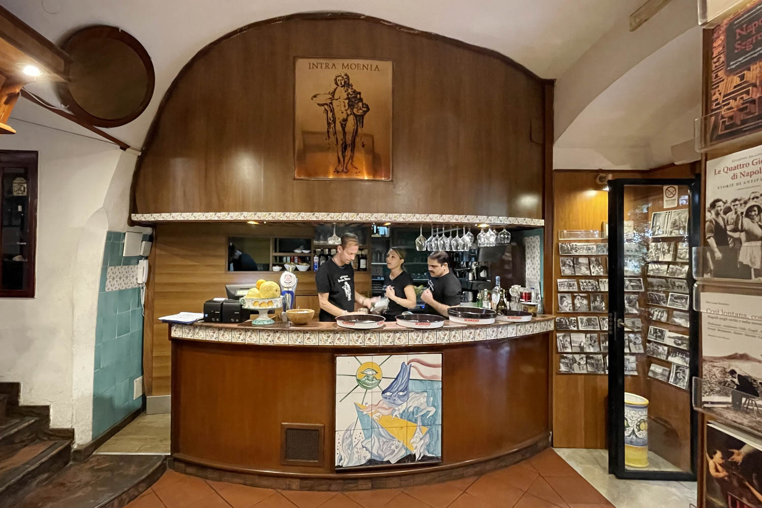 02 naples cafe Caffe Letterario 17