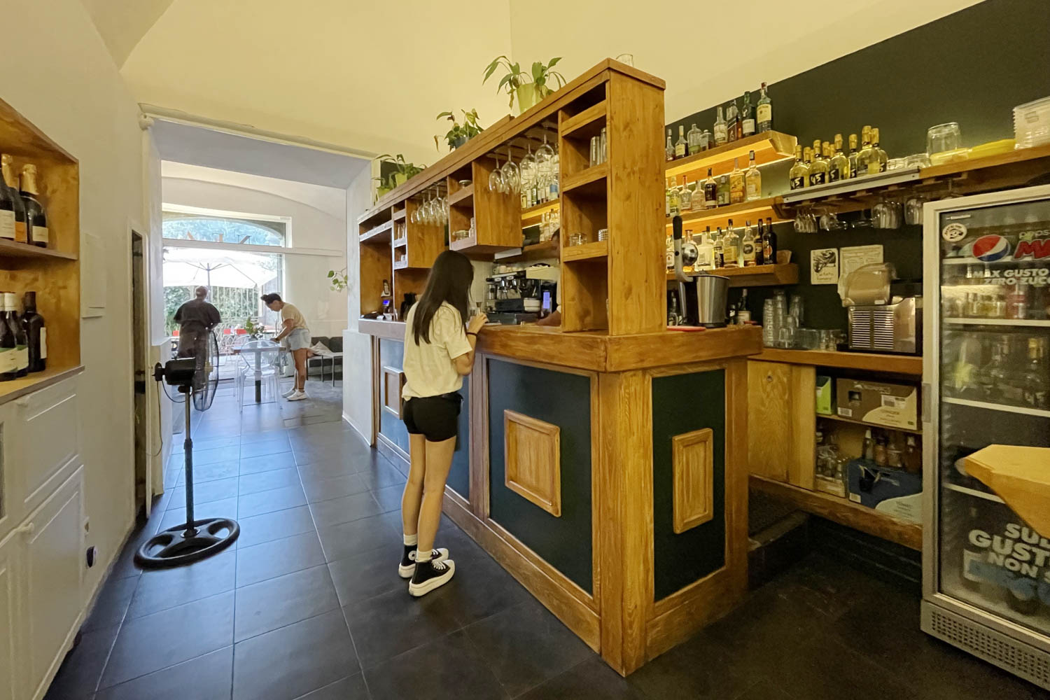 02 naples coffee shop caffe spazio Nea03