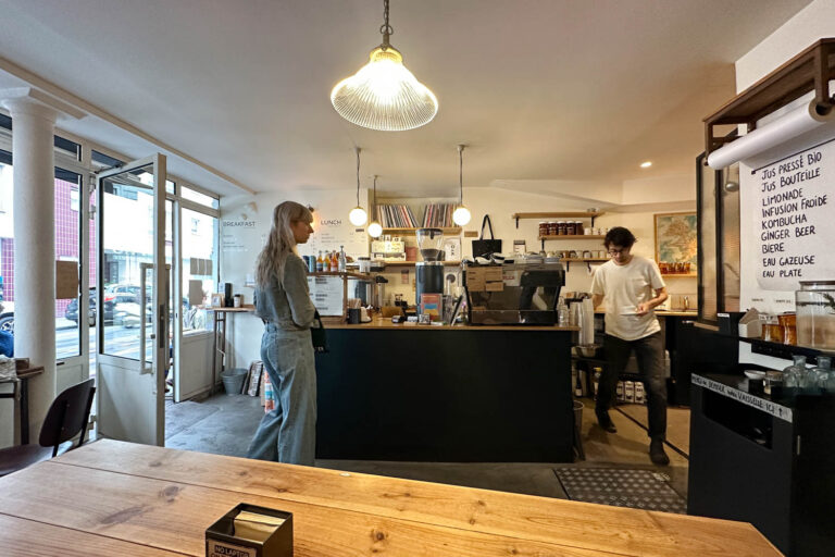 04 cafe de paris comets cafe 04 768x512