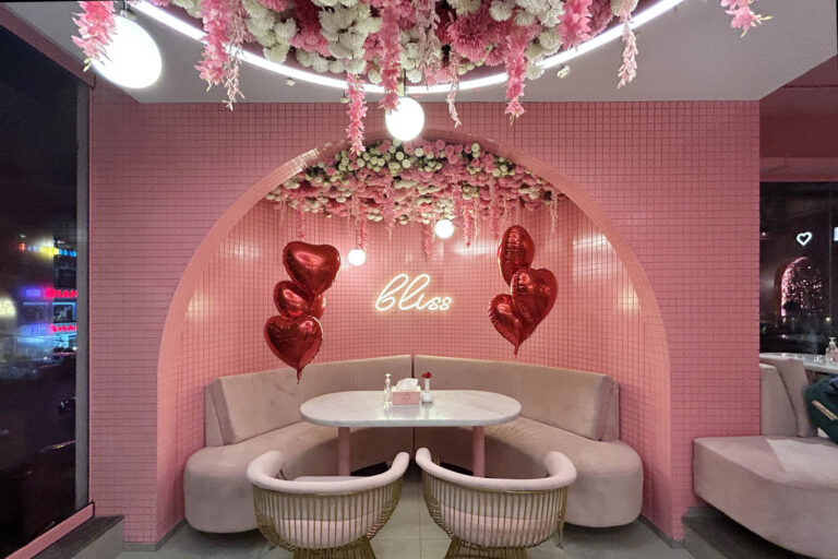 04 islamabad cafes Em En cafe 03 768x512