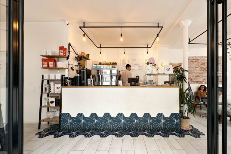 04 paris coffee shop nomade cafe 02 768x512