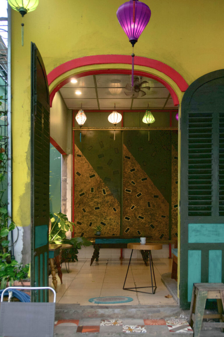 08 ly cafe dep Nhiet Doi Art Coffee 01 768x1152