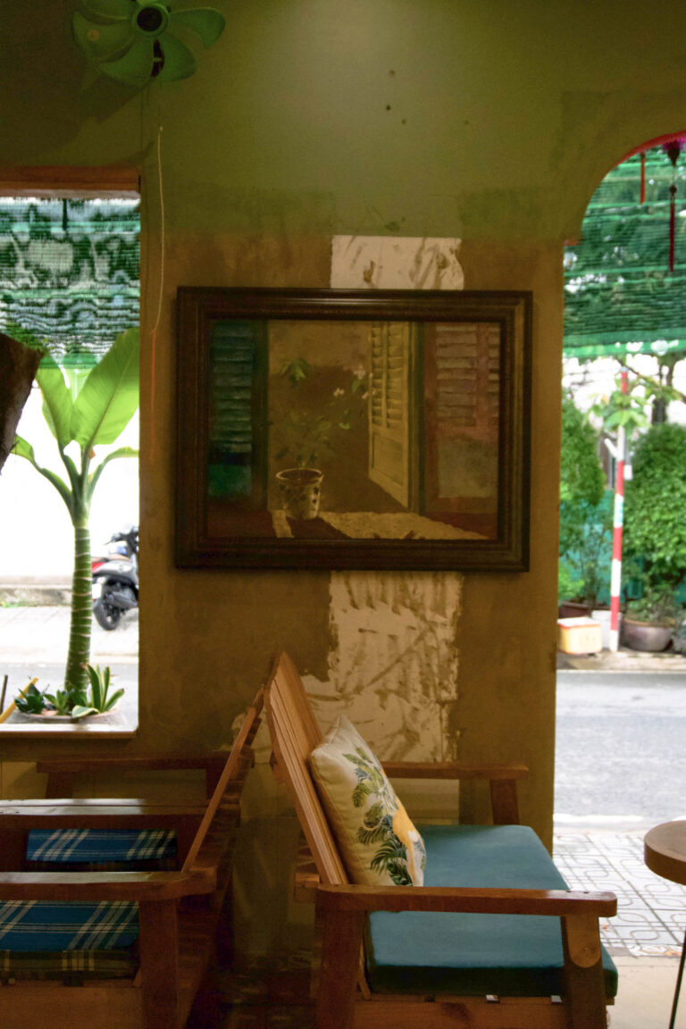 08 ly cafe dep Nhiet Doi Art Coffee 03 768x1152