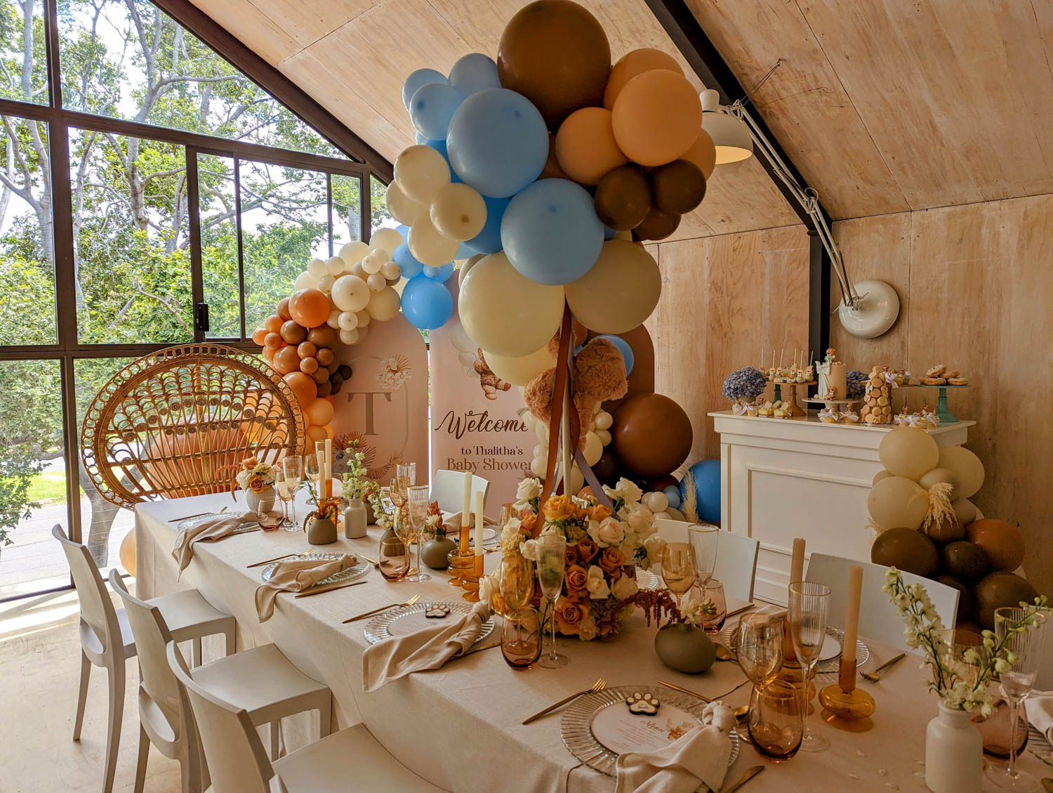 102 Alpine Attitude Boutique Hotel cafe life at Create Cafe 04