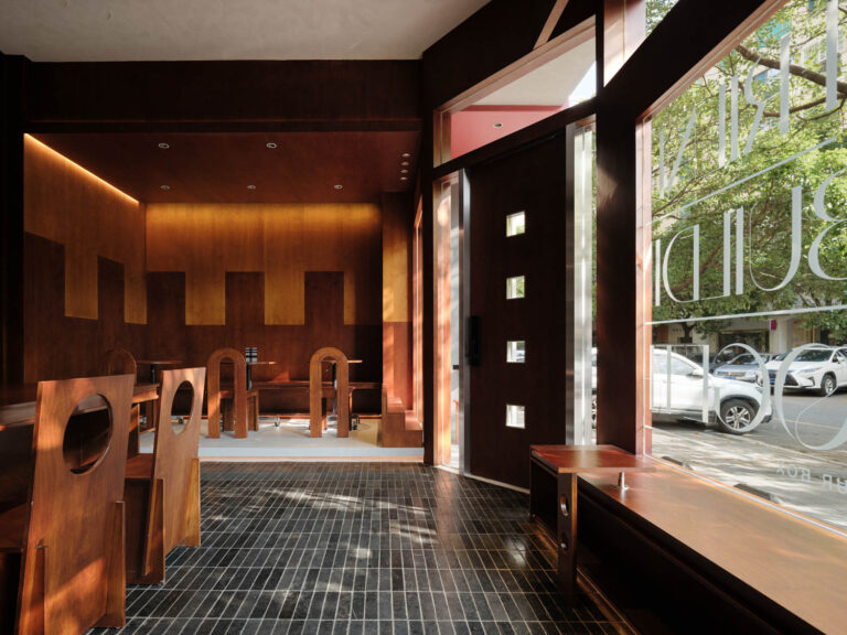 119 Kun ming China Cafe ido Friends Cafe Aurora Design 04 768x576