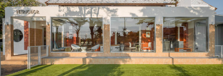 121 Cat Cafe Bangkok Thailand Petrichor Cafe AAA Architecture 03 768x263