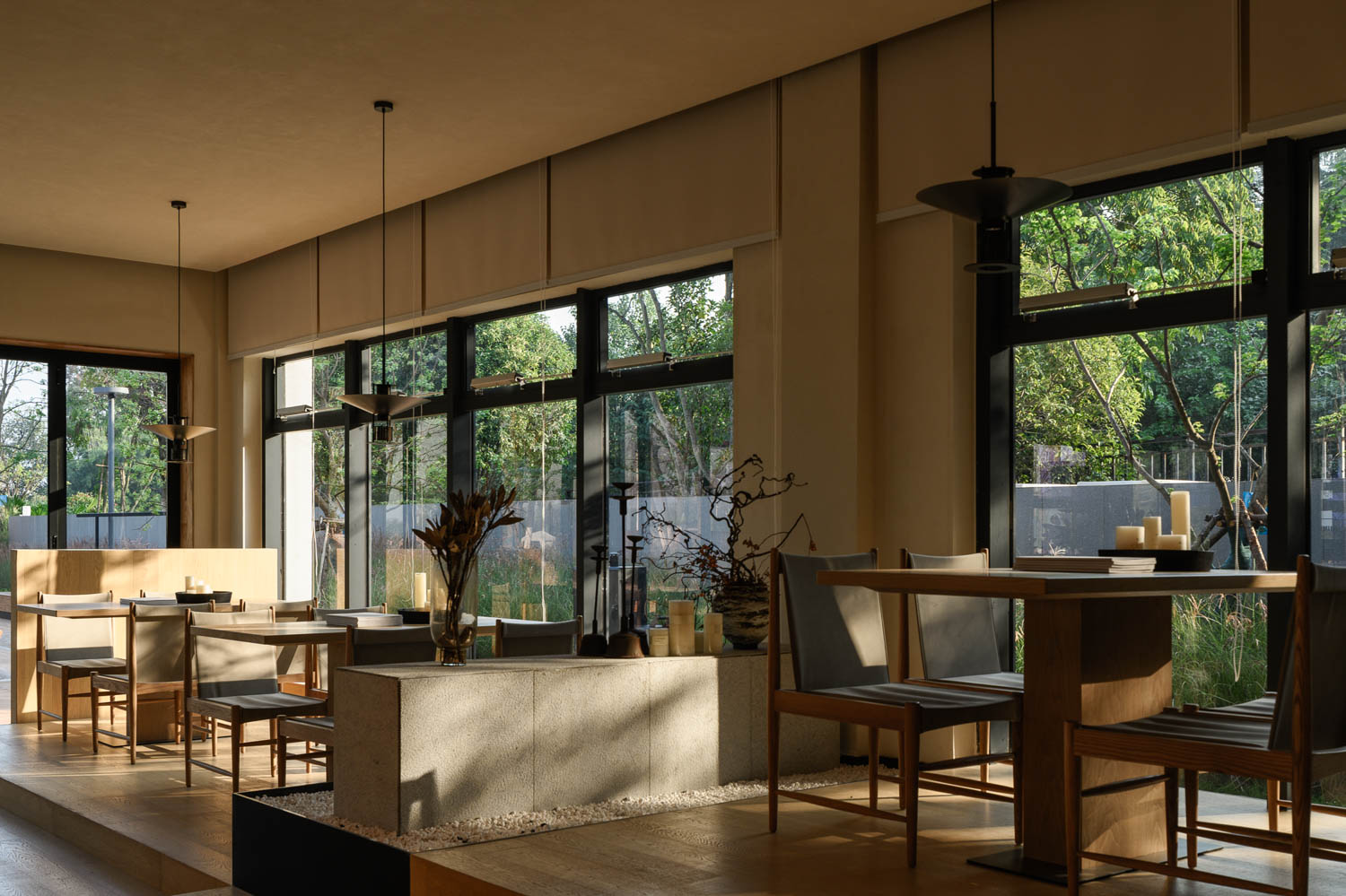 127 Lakeside cafe Lit Time Fun Connection 06