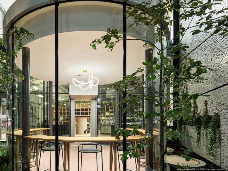 128 Vancouver Cafe Giovane Caffee Waoffice 01 768x576