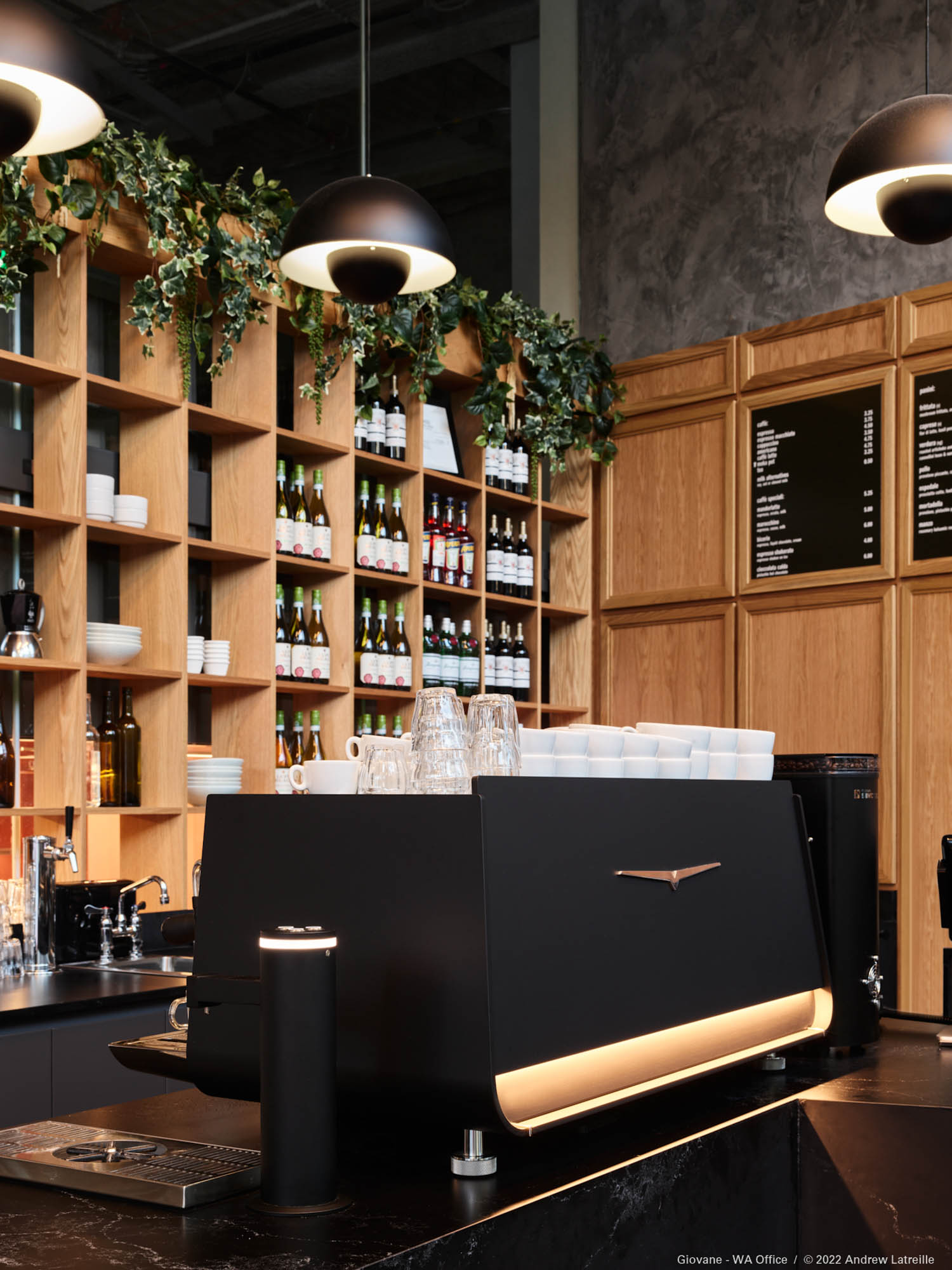 128 Vancouver Cafe Giovane Caffee Waoffice 03