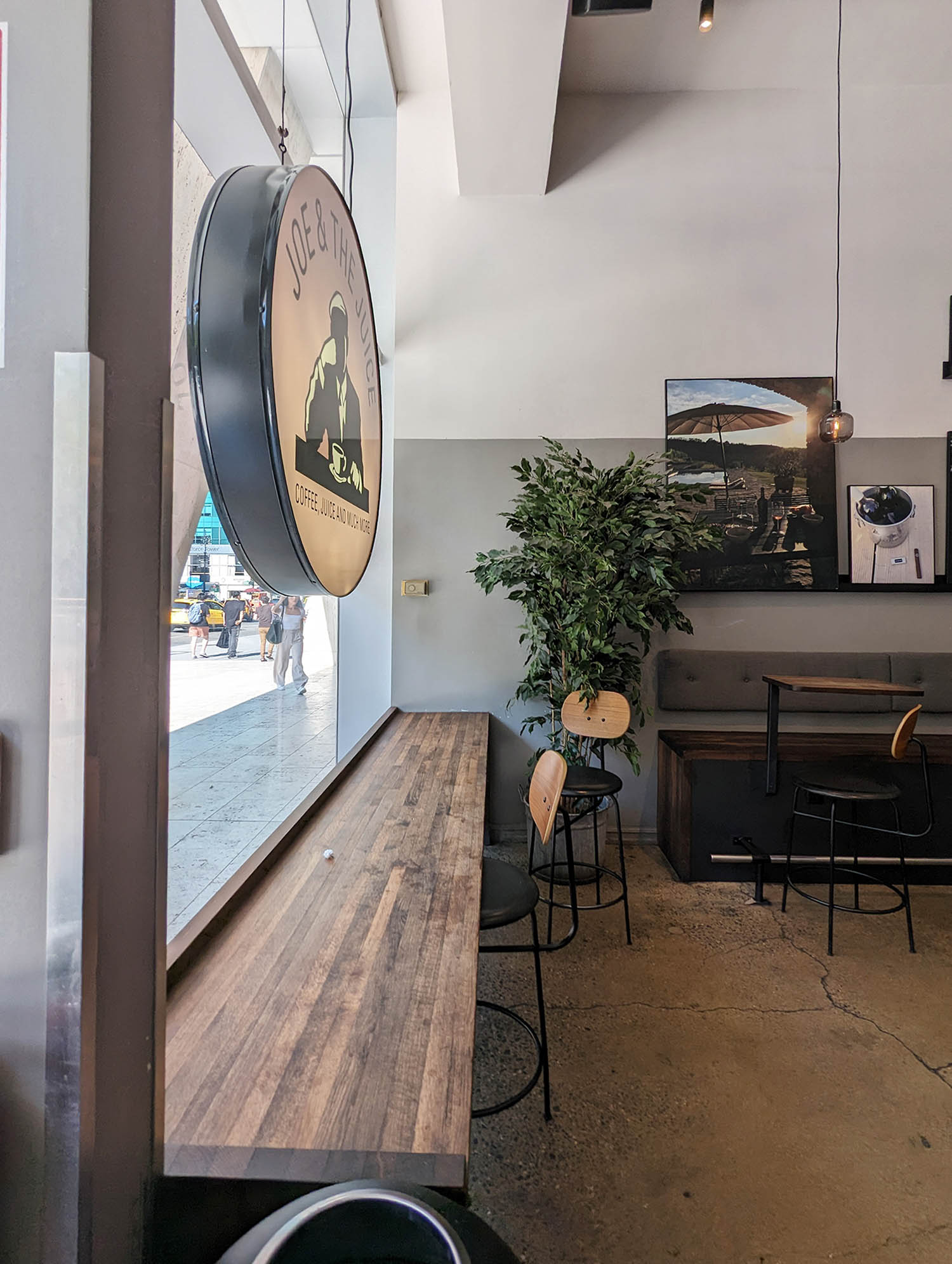 13 best coffee nyc Joe the juice 04