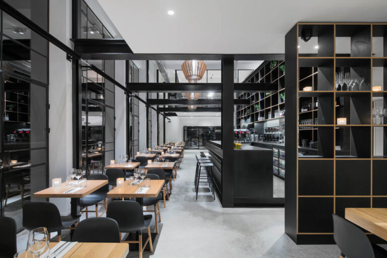 169 Capriole Cafe Den Haag Netherlands Bureau Fraai 01 768x513