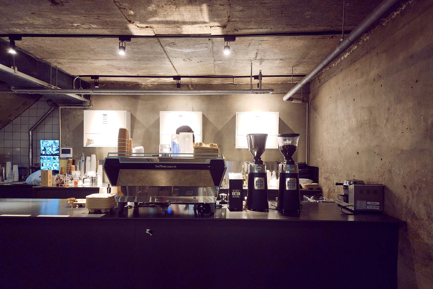 17 cafe in suwon Jung Jiyoung Coffee Roasters 03