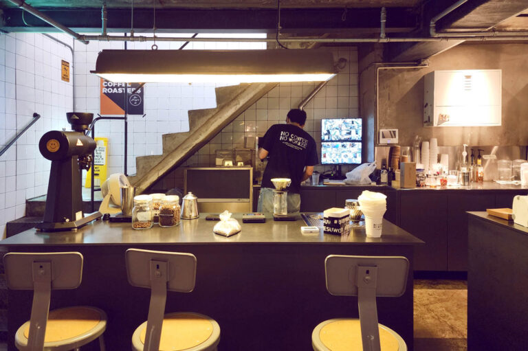 17 cafe in suwon Jung Jiyoung Coffee Roasters 04 768x511