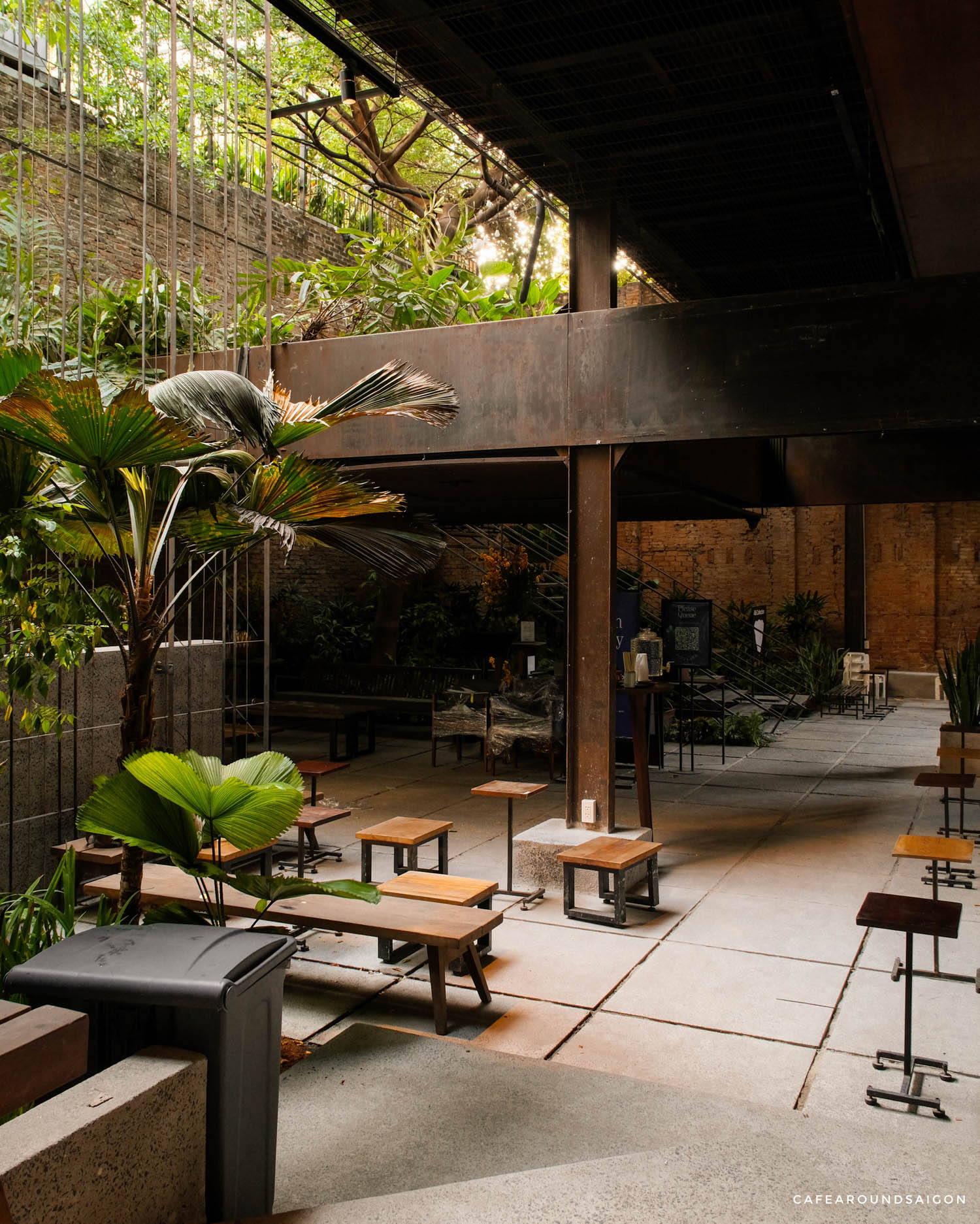 188 About Life Coffee Brewers Cafes around Saigon 04