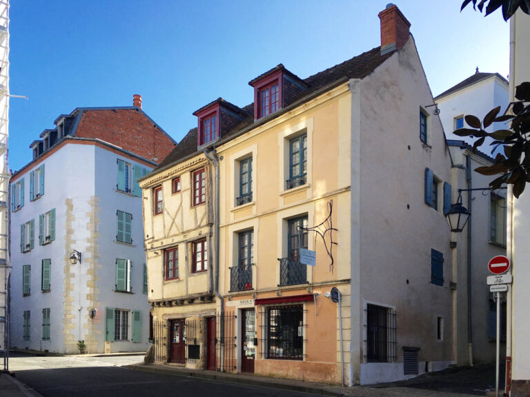 222 Keck Cafe nature Shop Keck Cafe Nature Shop Vieux Vichy France 01 768x576