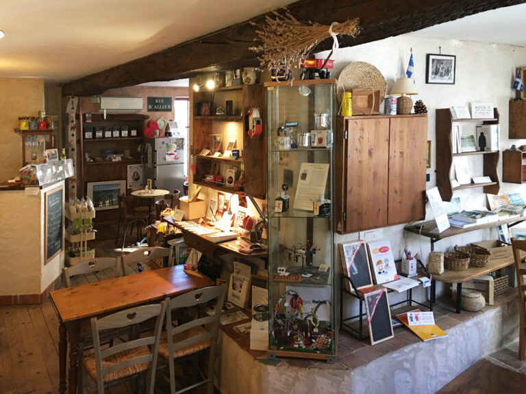 222 Keck Cafe nature Shop Keck Cafe Nature Shop Vieux Vichy France 03 768x576