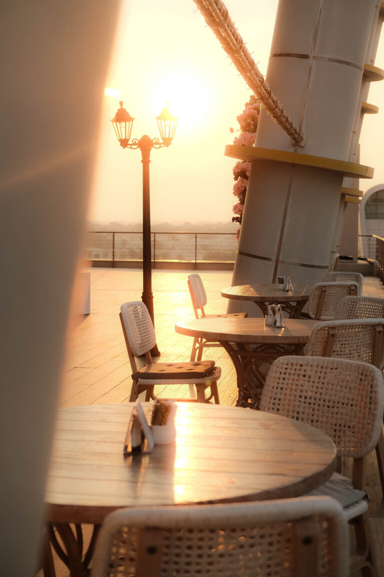 241 Laura Cafe Doha Qatar 02 768x1152