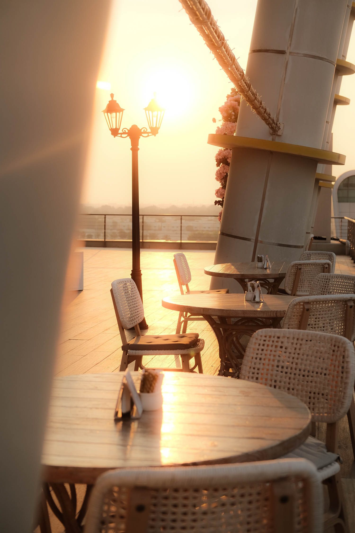 241 Laura Cafe Doha Qatar 02