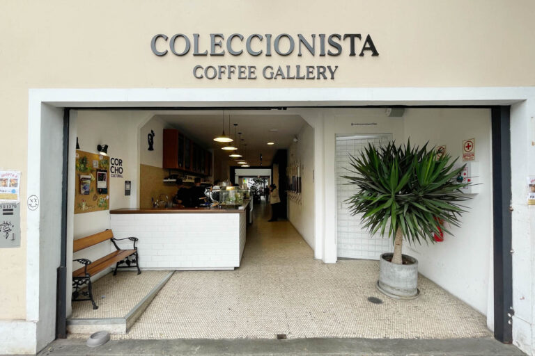 26 barranco cafe Coleccionista coffee gallery 01 768x512