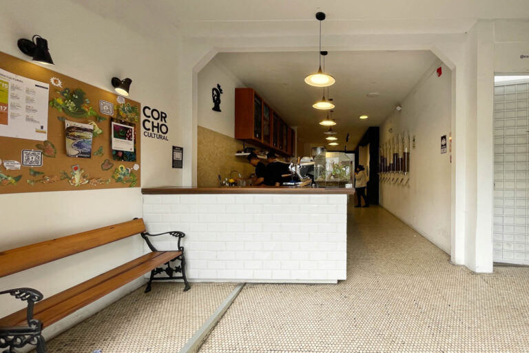 26 barranco cafe Coleccionista coffee gallery 02 768x512