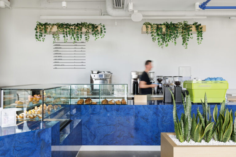 Otie Bakehouse / Bakery Interior / Calgary / The Good Design Group and Allison Thompson Interiors