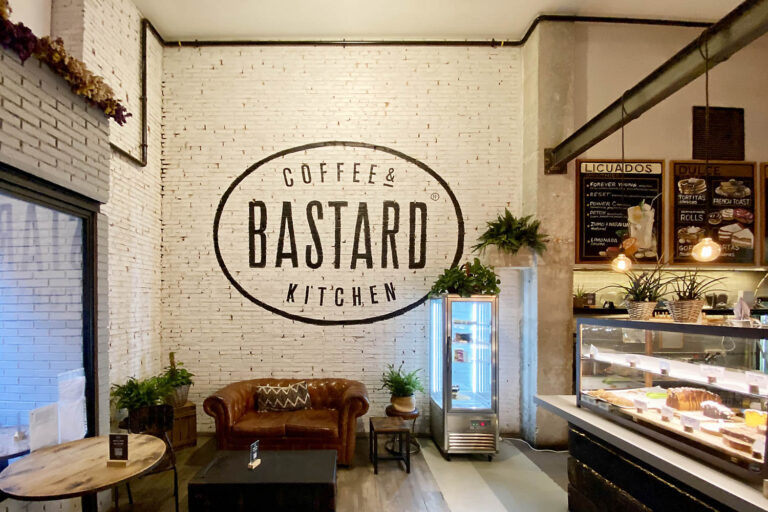 31 cafe valencia Bastard Coffee shop 01 1 768x512