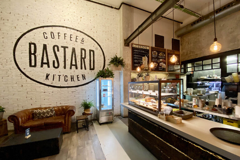 31 cafe valencia Bastard Coffee shop 02 1 768x512