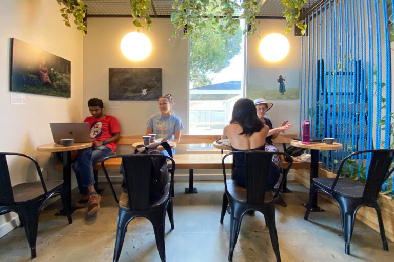 42 cafe portugal voyager 01 768x512