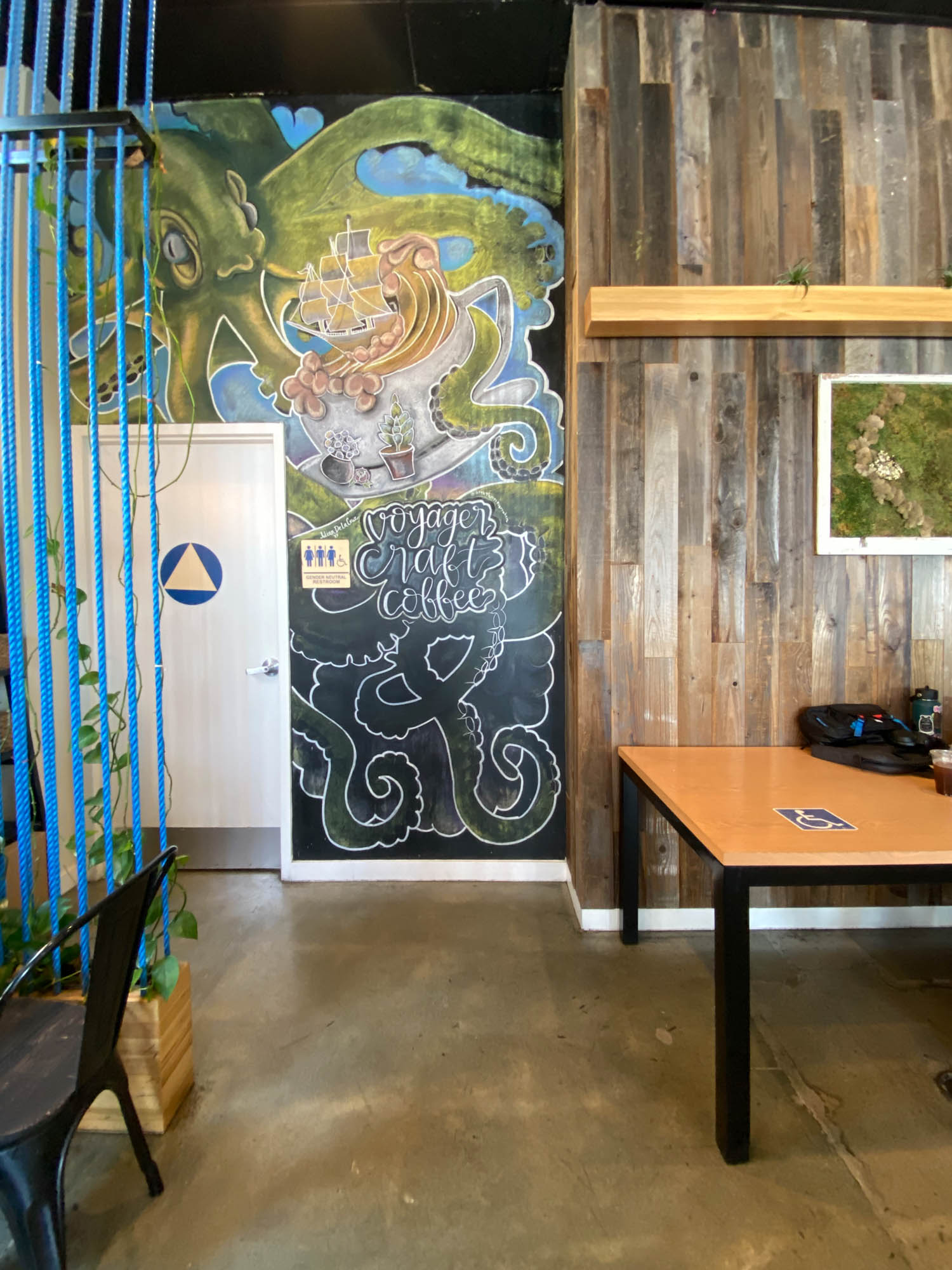 42 cafe portugal voyager 03