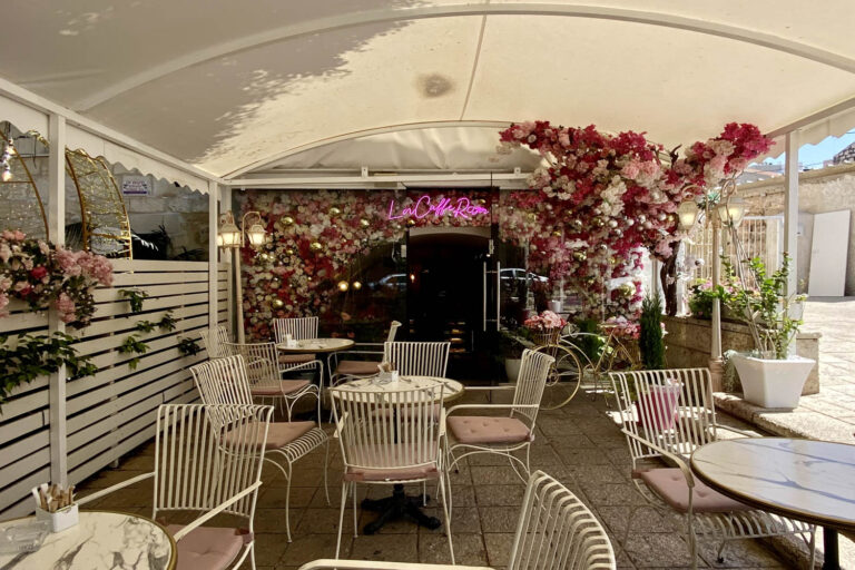 45 coffee shop in haifa la caffe roses 02 768x512