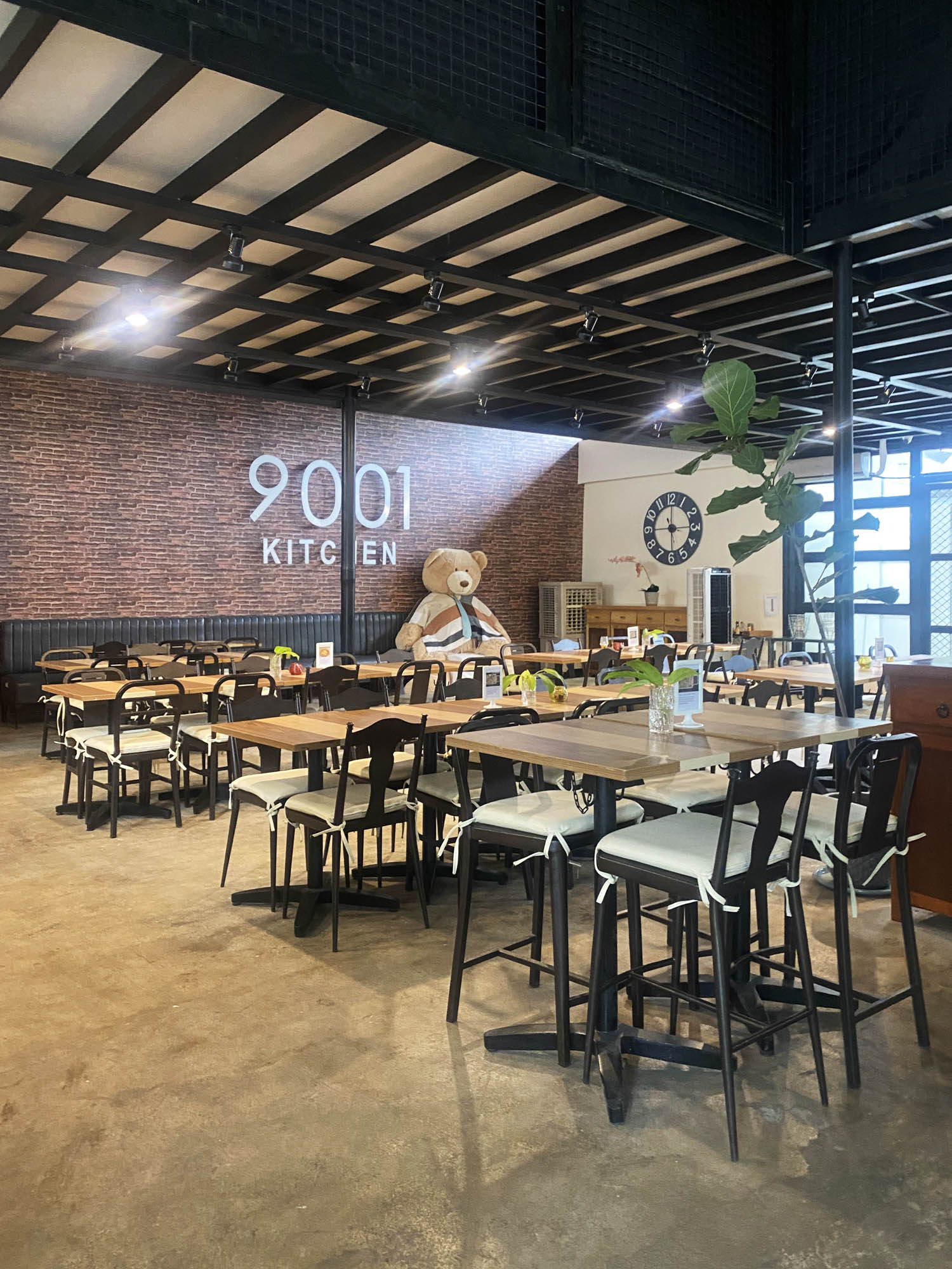 72 Makati Coffee Shops Patio Espresso 04