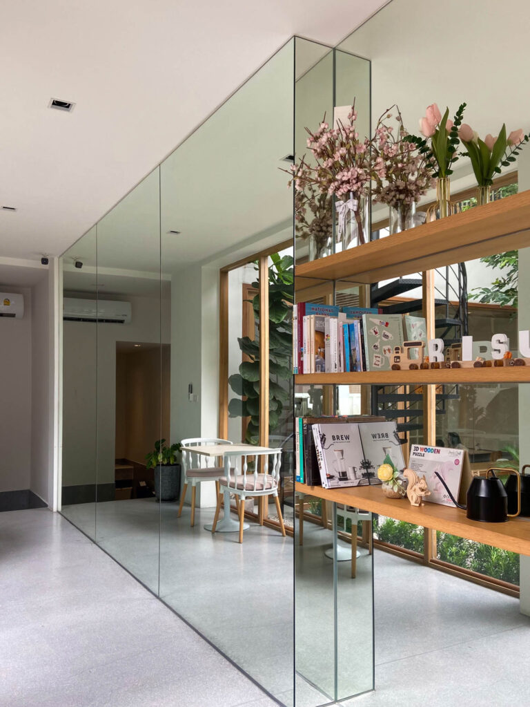 74 Best Cafe in Bangkok Risu Cafe 01 768x1023