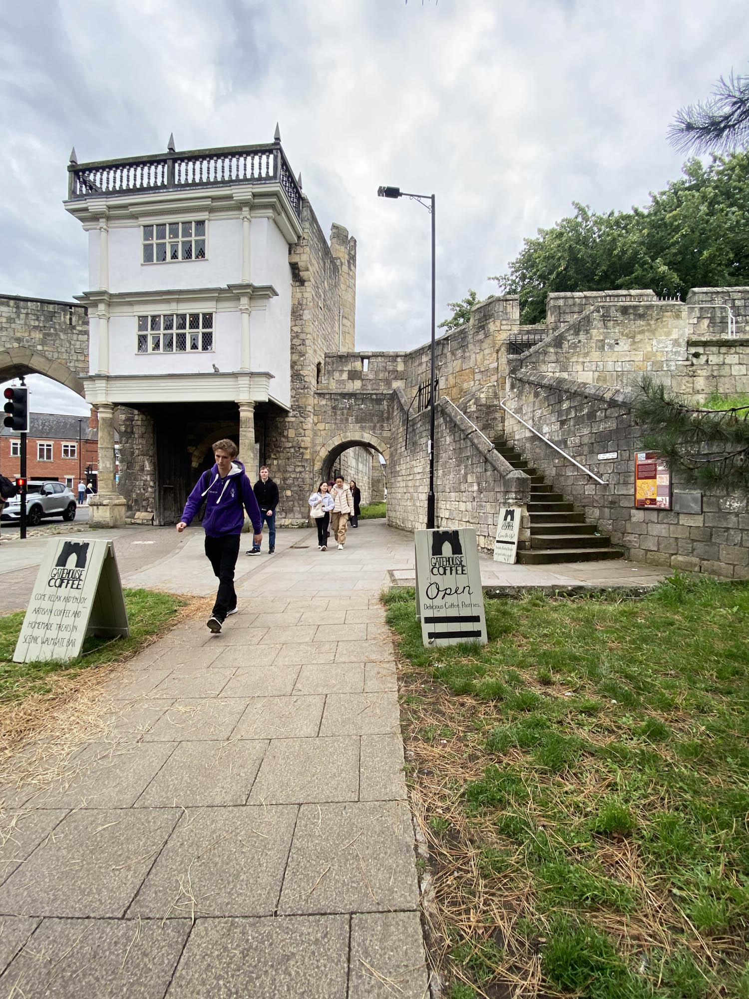 85 Cafes in York Gatehouse Coffee 01