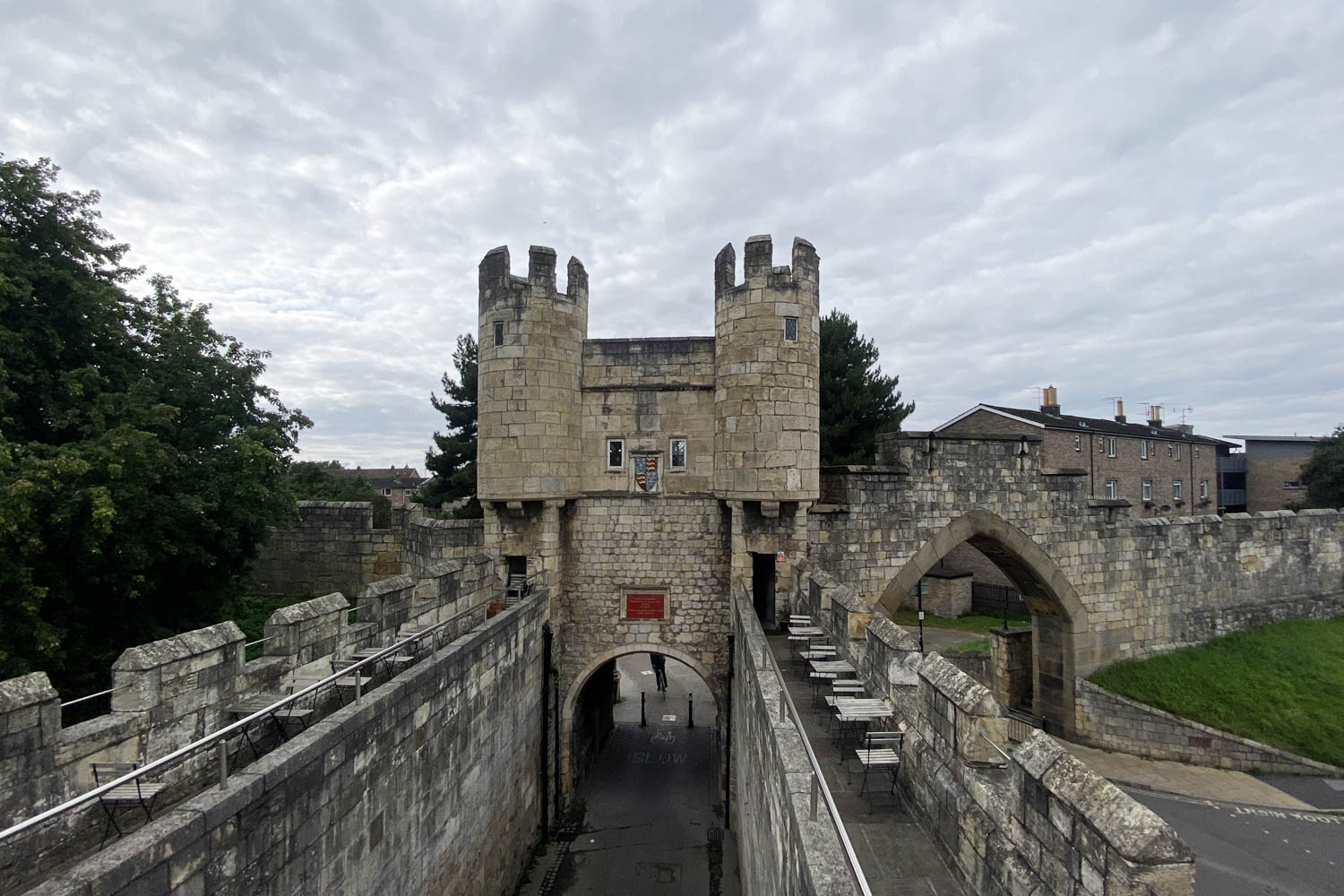 85 Cafes in York Gatehouse Coffee 04