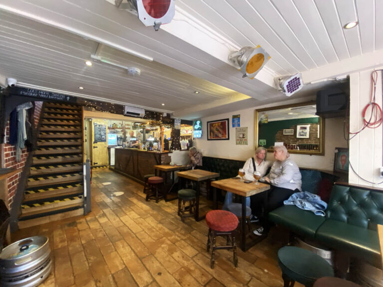 86 York Cafe The Habit Cafe Bar York 04 768x576