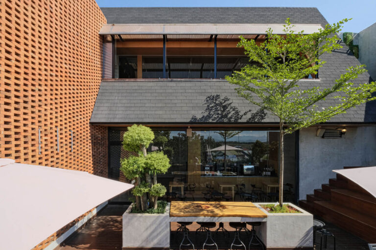 96 Maros Cafe Hifi Coffee Eatery INS Studio 01 768x512