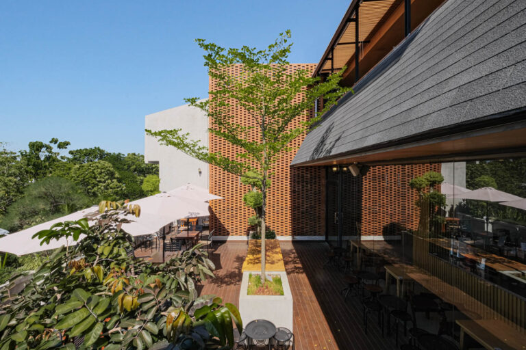 96 Maros Cafe Hifi Coffee Eatery INS Studio 03 768x512