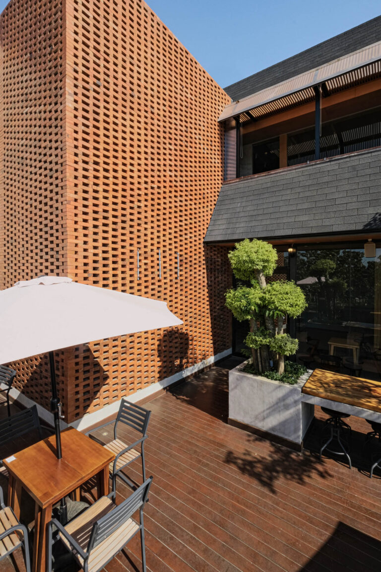 96 Maros Cafe Hifi Coffee Eatery INS Studio 04 768x1152