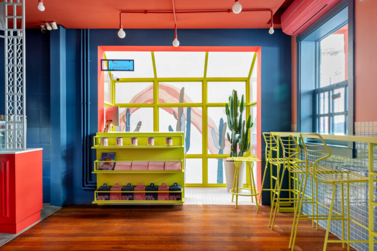99 Curitiba Brasil cafe Boutique Do PAO DE LO Pastry Shop and Coffee MOCA Architecture 01 768x512
